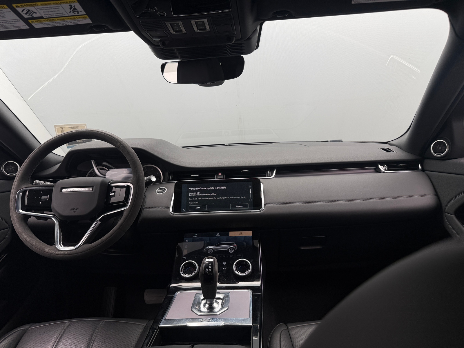 Thumbnail: 2023 Land Rover Range Rover Evoque - 3
