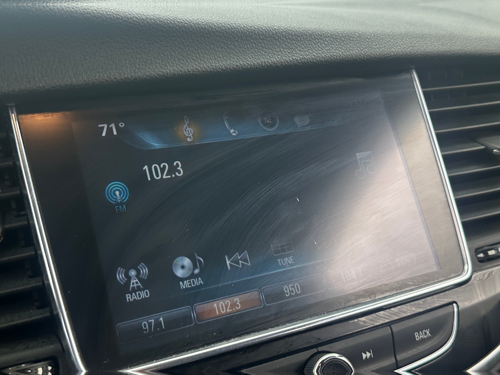Thumbnail: 2021 Buick Encore - 3
