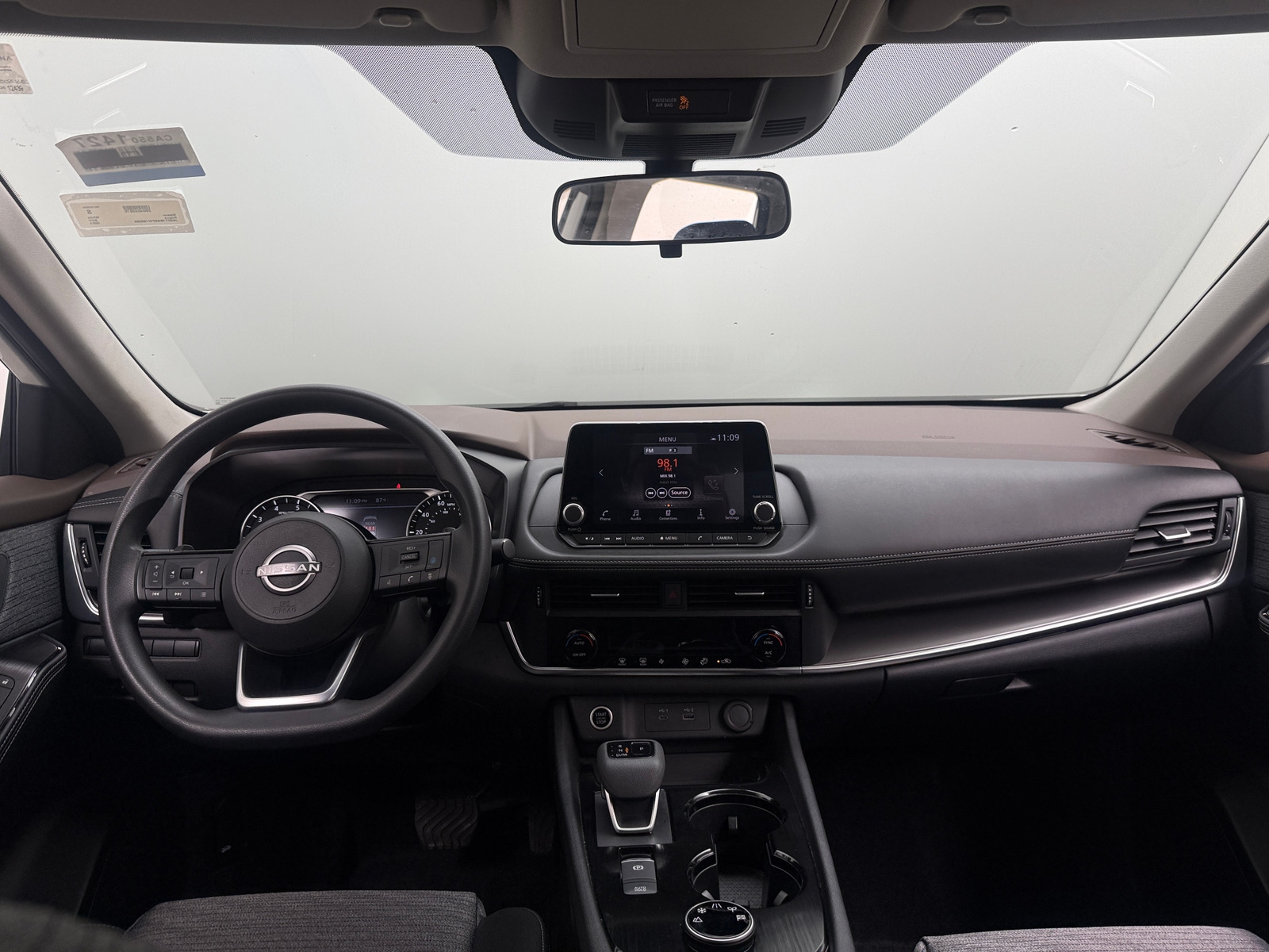 Thumbnail: 2023 Nissan Rogue - 3