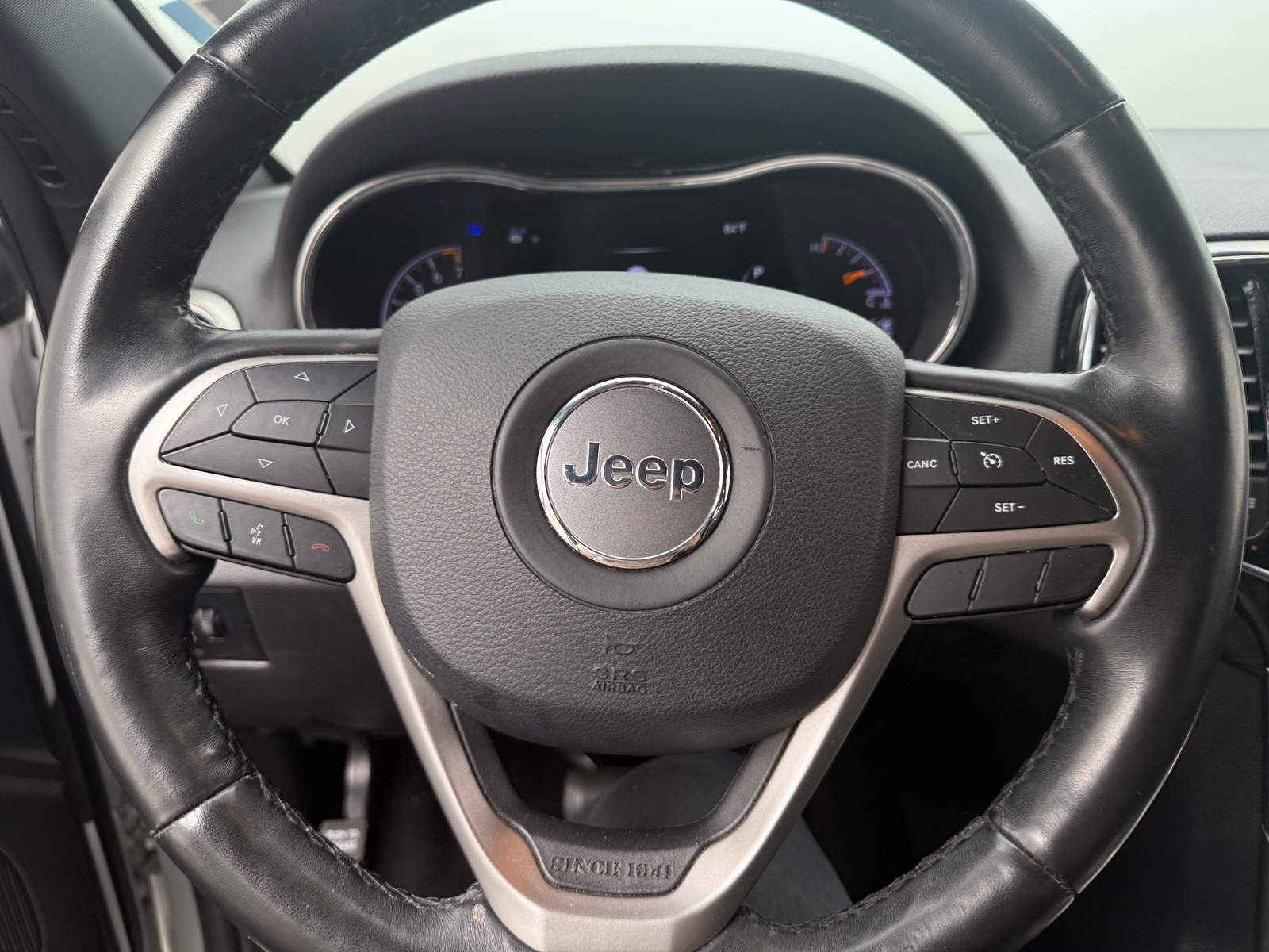 Thumbnail: 2020 Jeep Grand Cherokee - 5