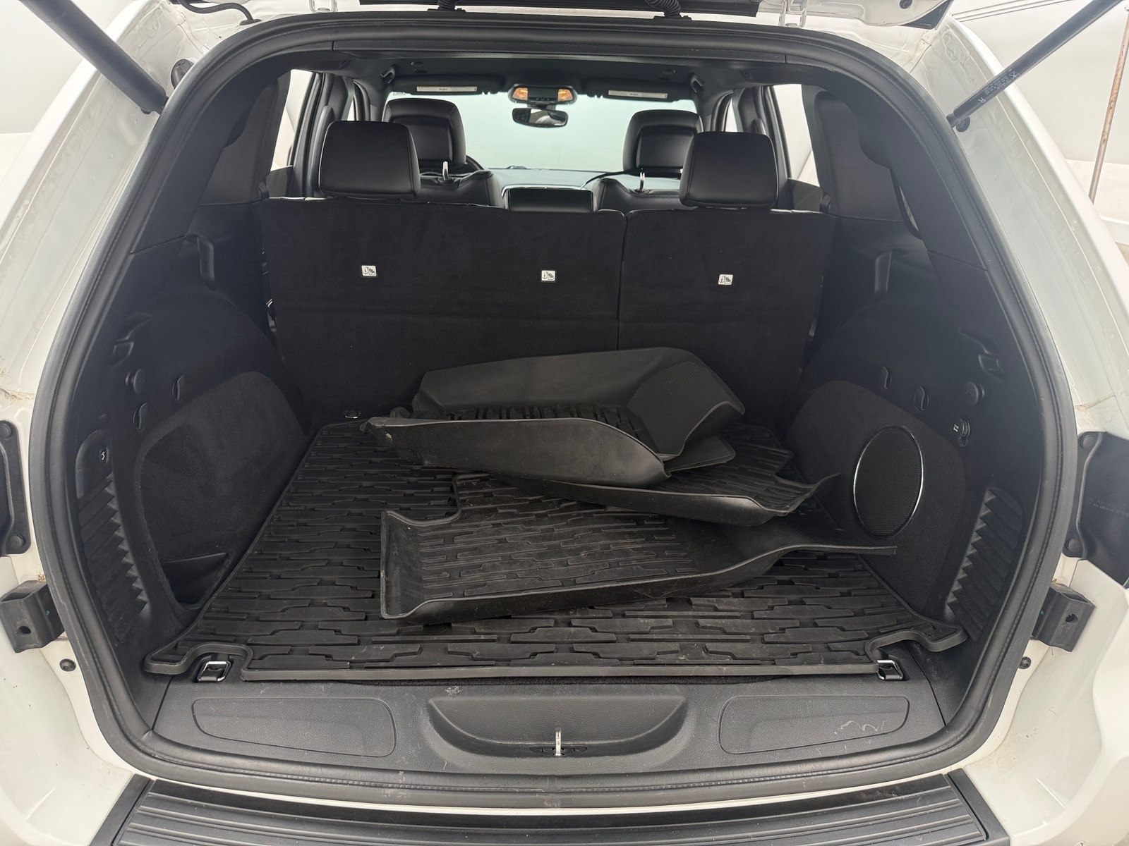 Thumbnail: 2020 Jeep Grand Cherokee - 7