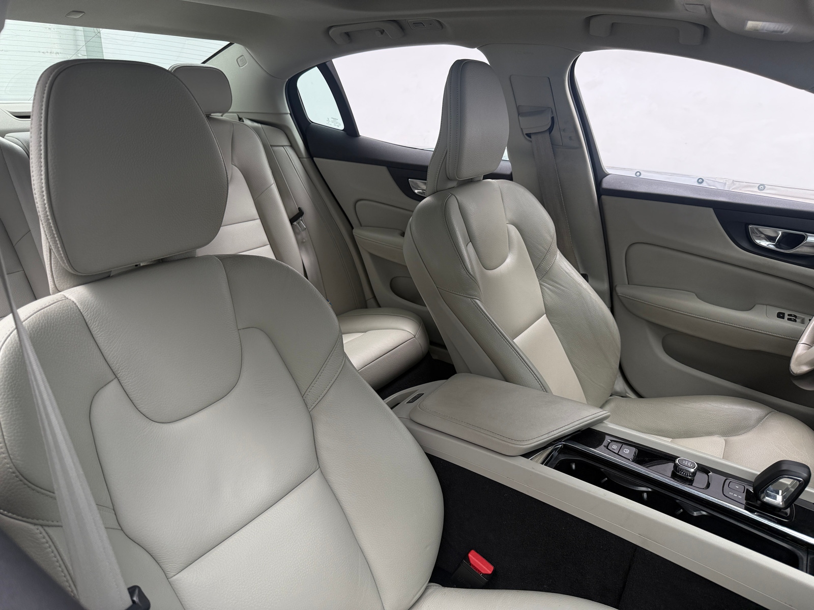 Thumbnail: 2023 Volvo S60 - 2