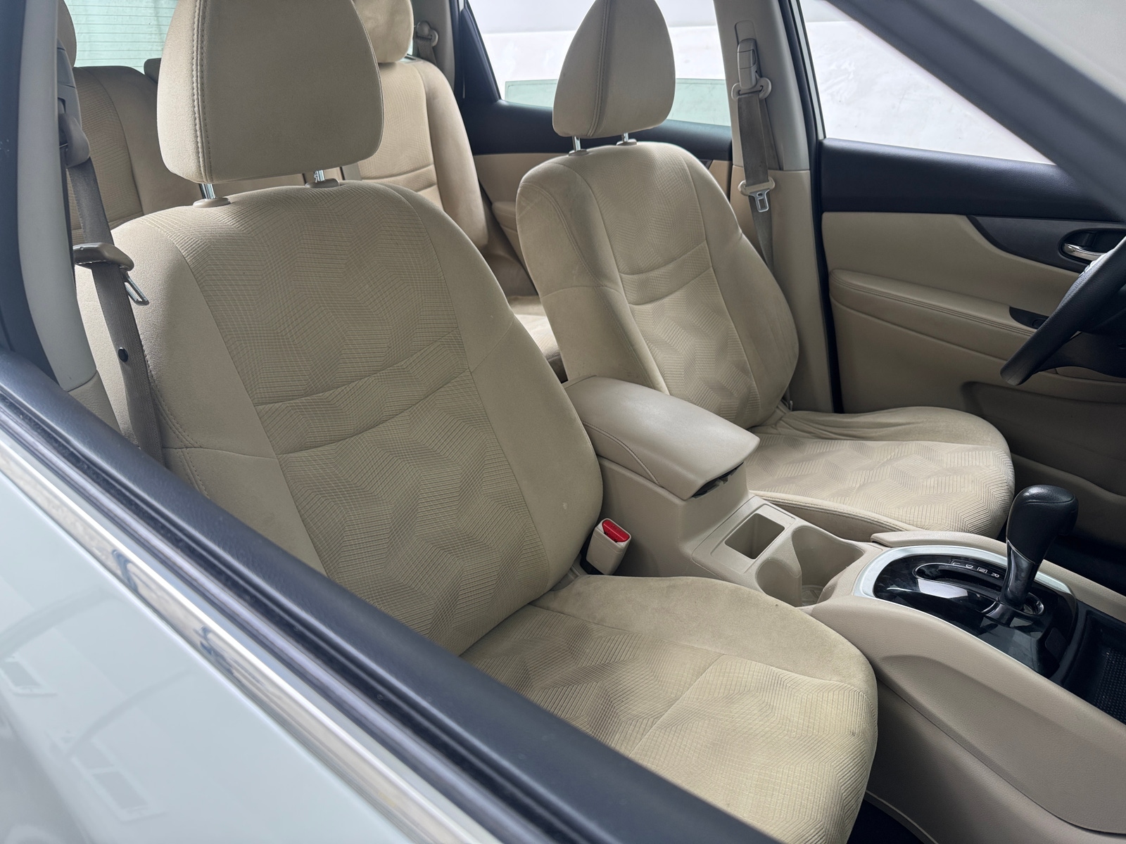 Thumbnail: 2016 Nissan Rogue - 2