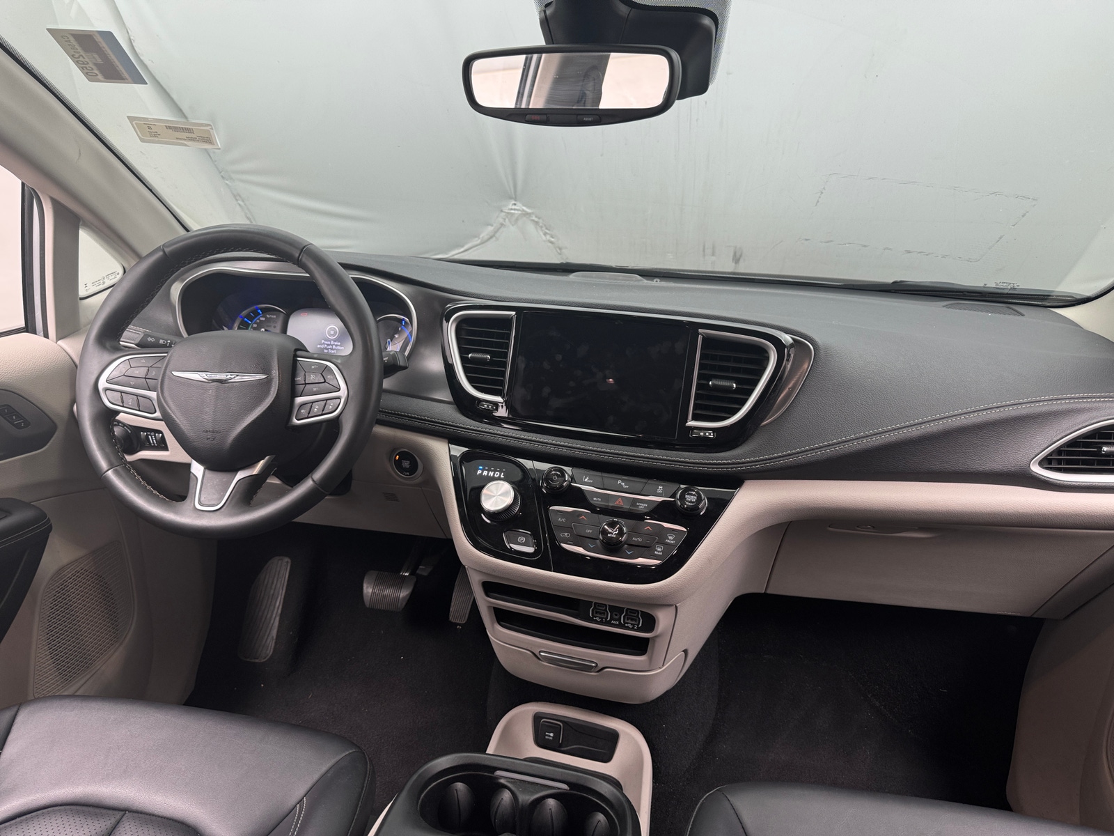 Thumbnail: 2024 Chrysler Pacifica - 2