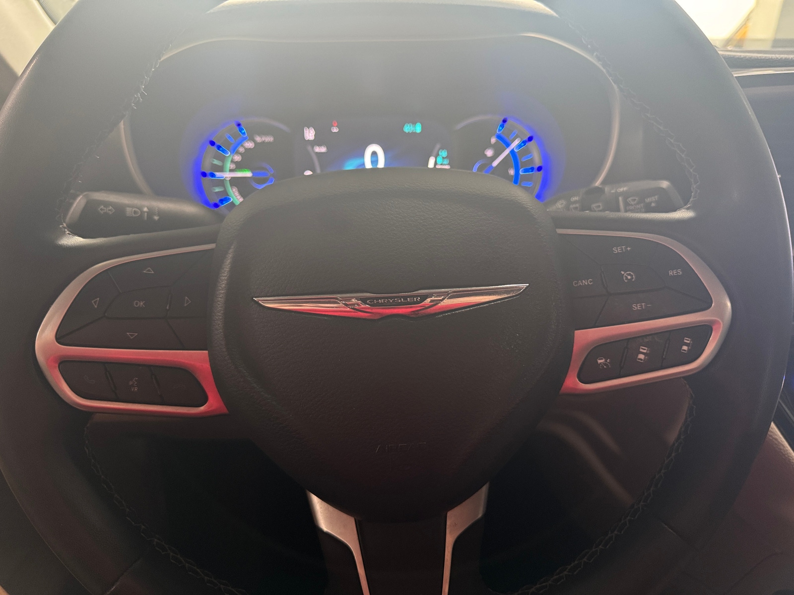 Thumbnail: 2024 Chrysler Pacifica - 4