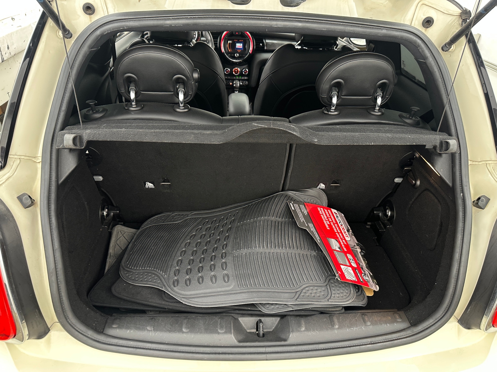 Thumbnail: 2017 MINI Cooper Hardtop - 6