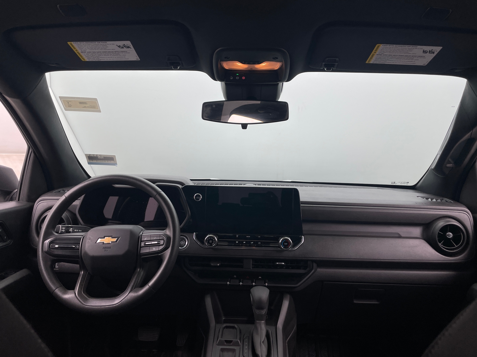 Thumbnail: 2023 Chevrolet Colorado - 3
