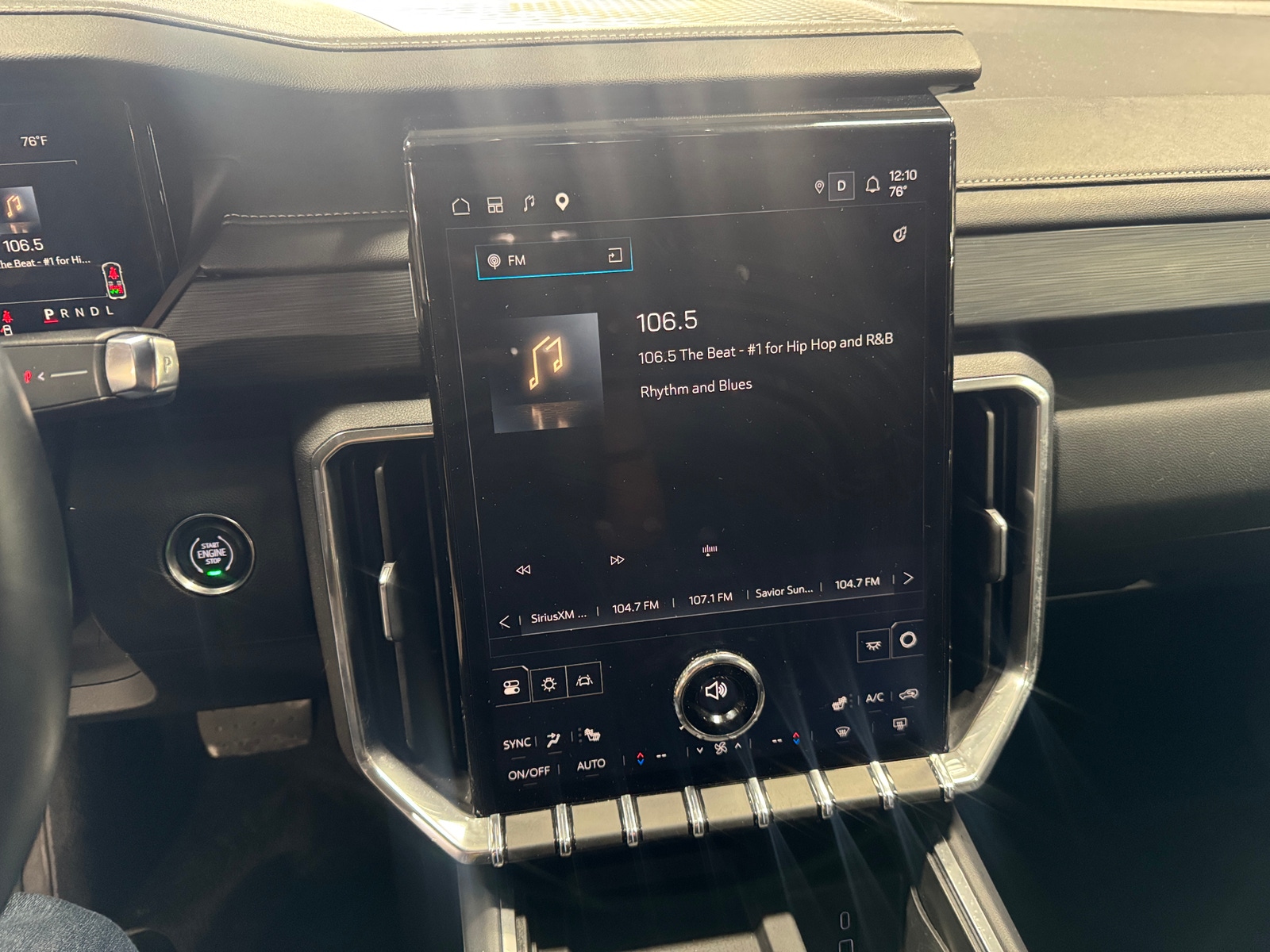 Thumbnail: 2025 GMC Acadia - 4