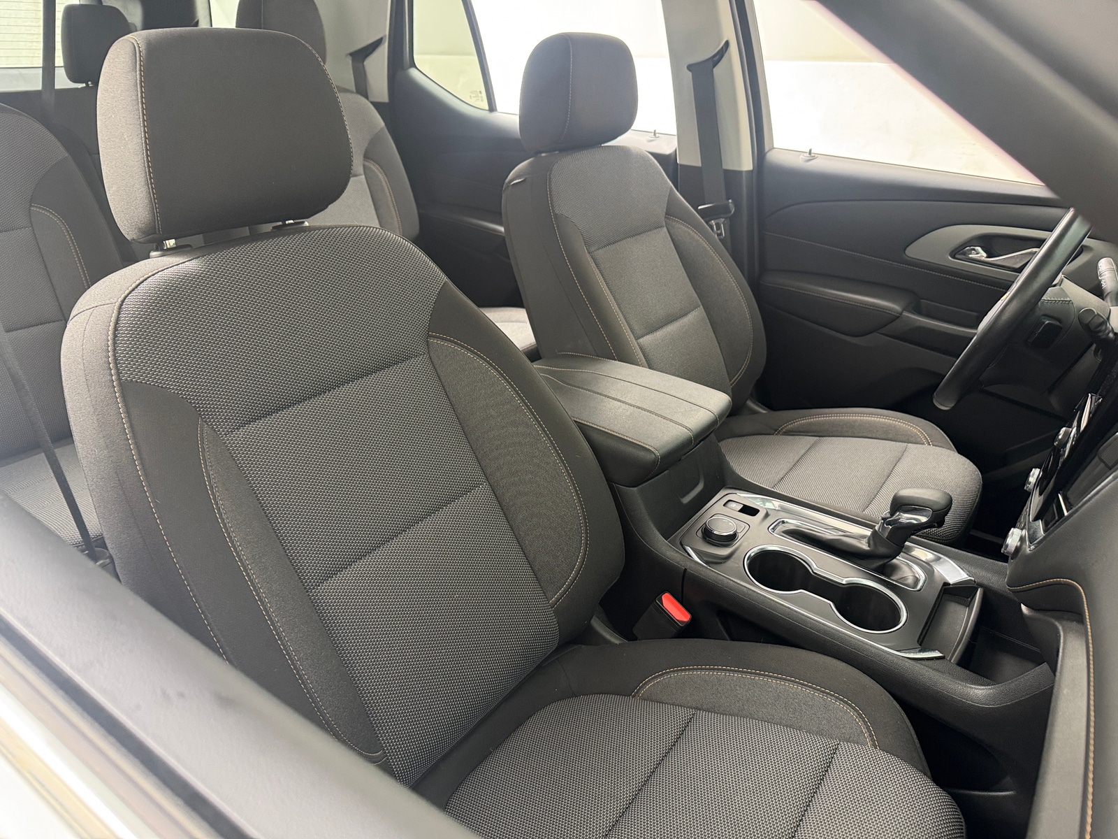 Thumbnail: 2021 Chevrolet Traverse - 2