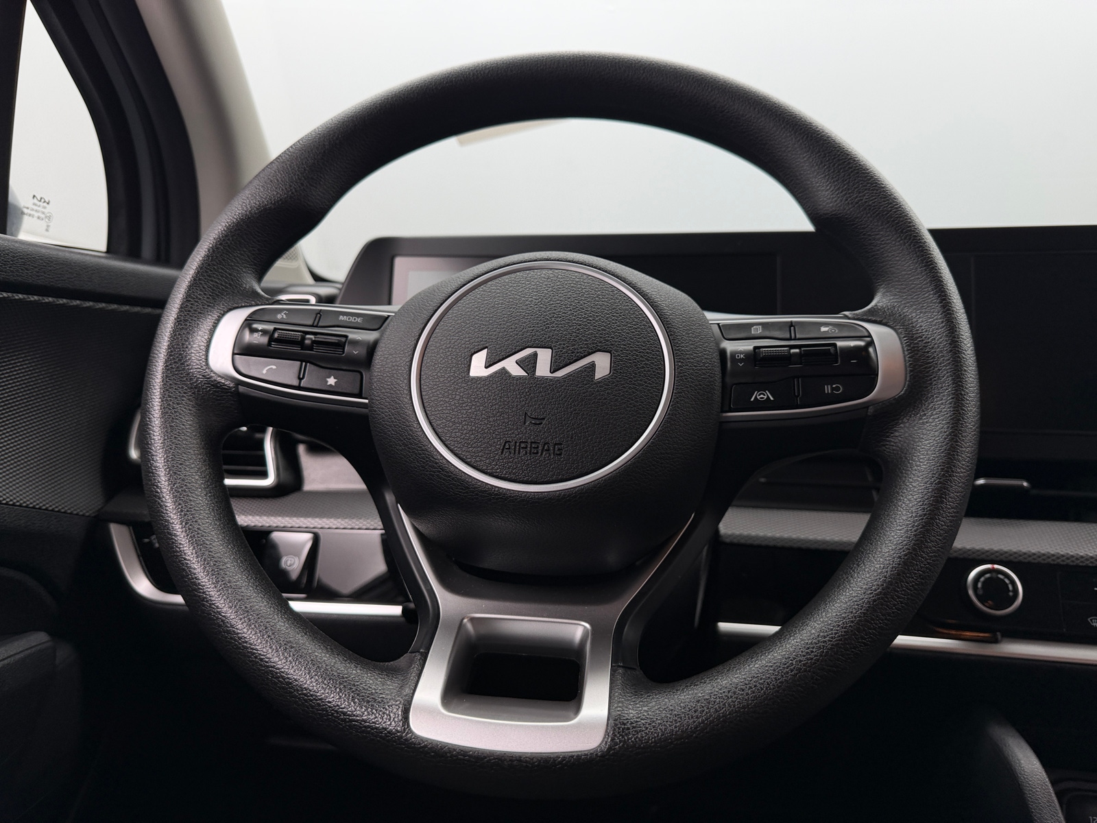 Thumbnail: 2025 Kia Sportage - 5
