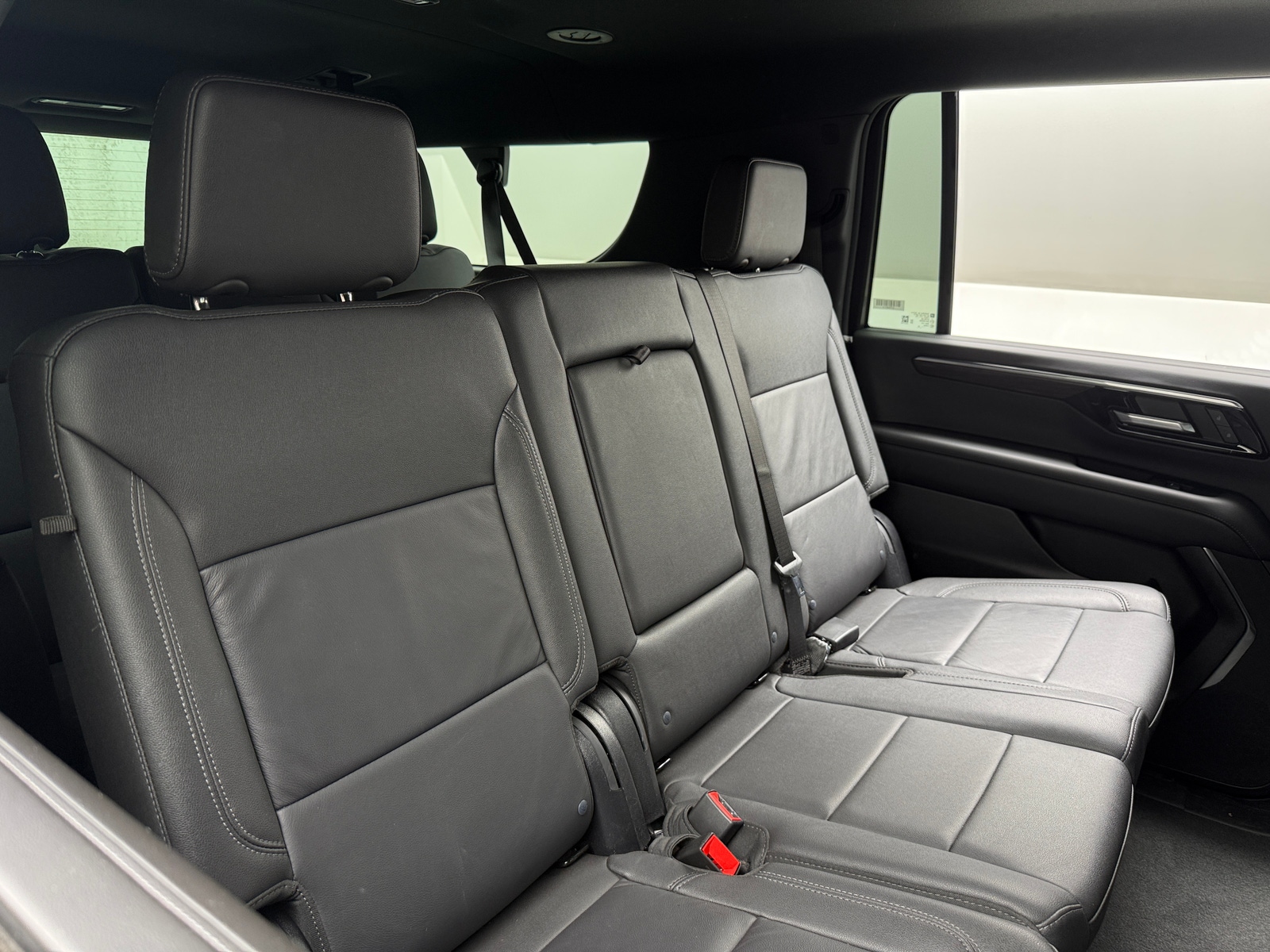 Thumbnail: 2025 Chevrolet Suburban - 5