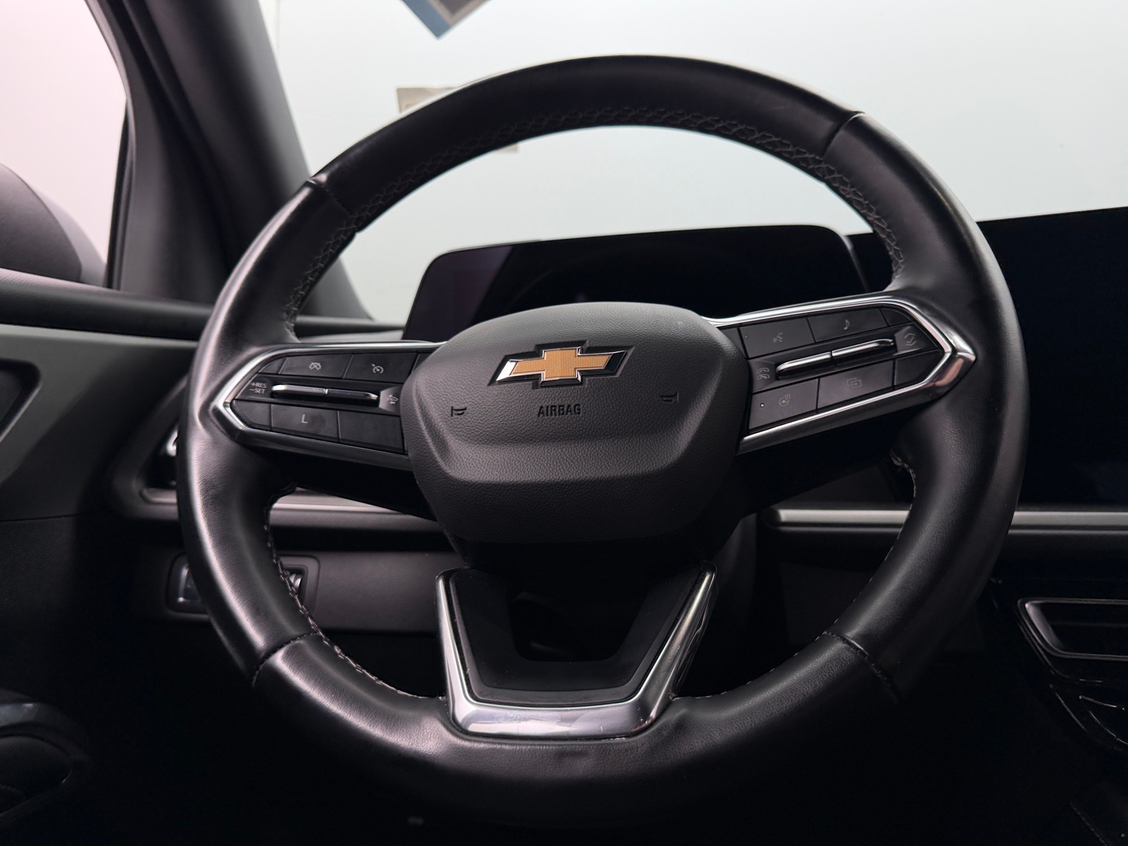 Thumbnail: 2024 Chevrolet Traverse - 5