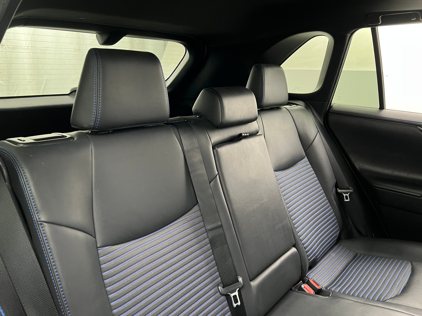 Thumbnail: 2020 Toyota RAV4 - 6