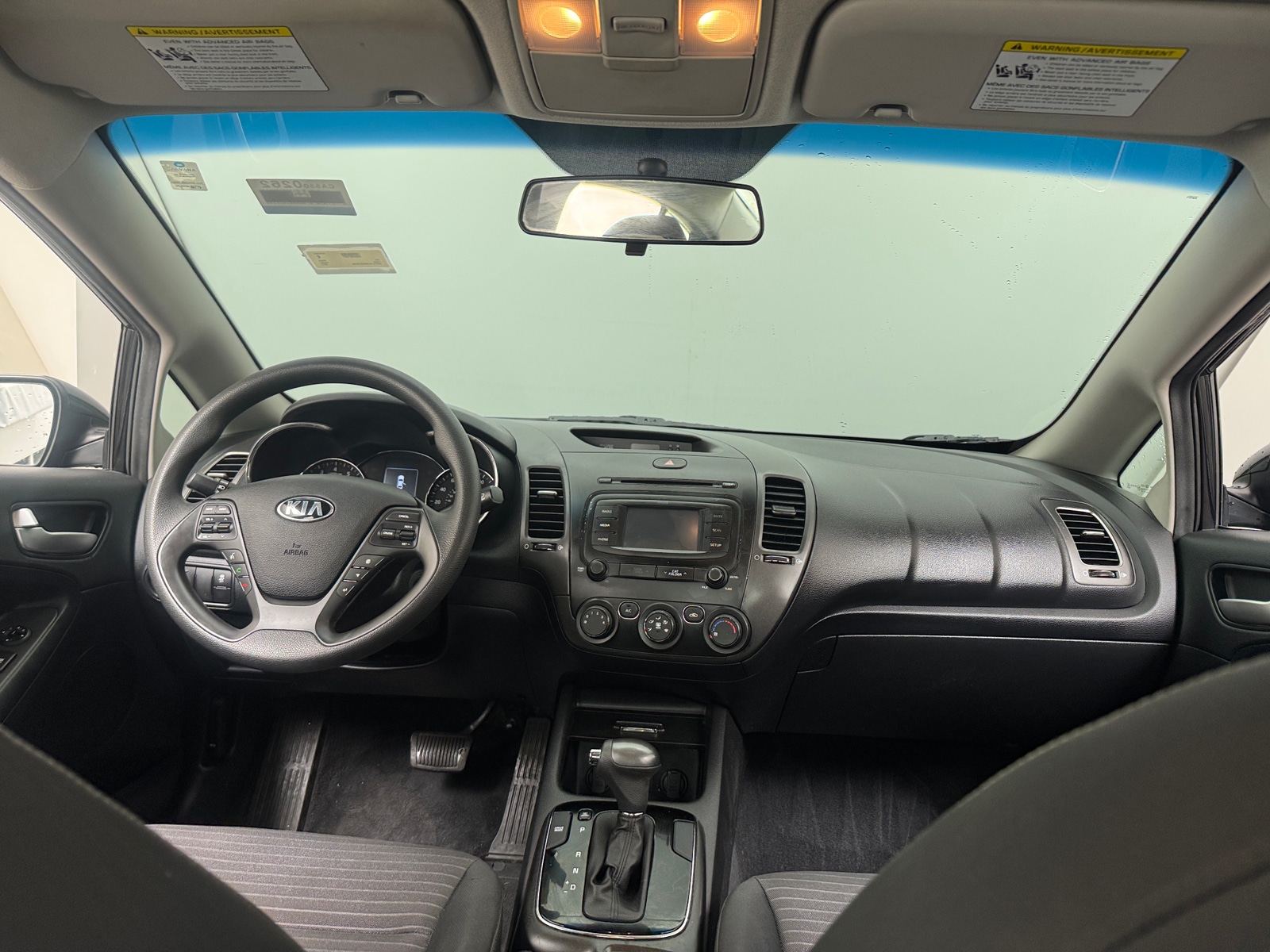 Thumbnail: 2017 Kia Forte - 3