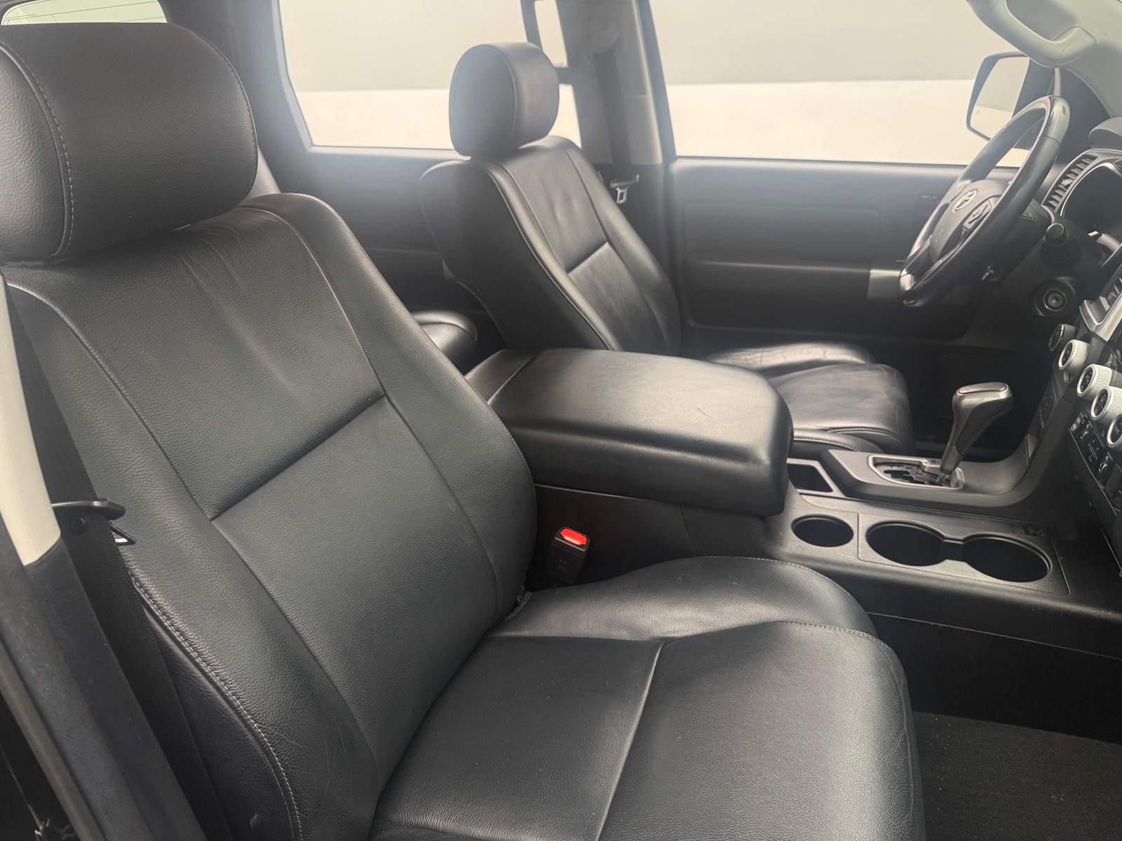 Thumbnail: 2019 Toyota Sequoia - 2