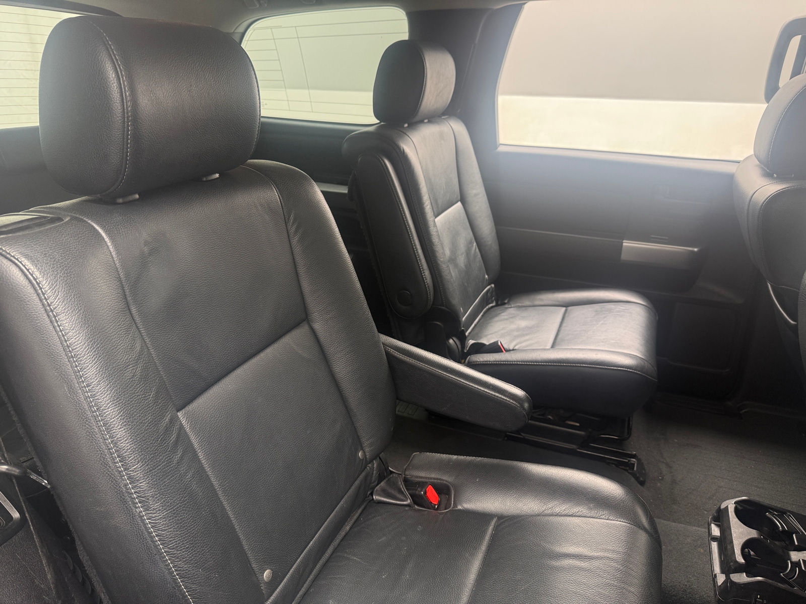 Thumbnail: 2019 Toyota Sequoia - 6