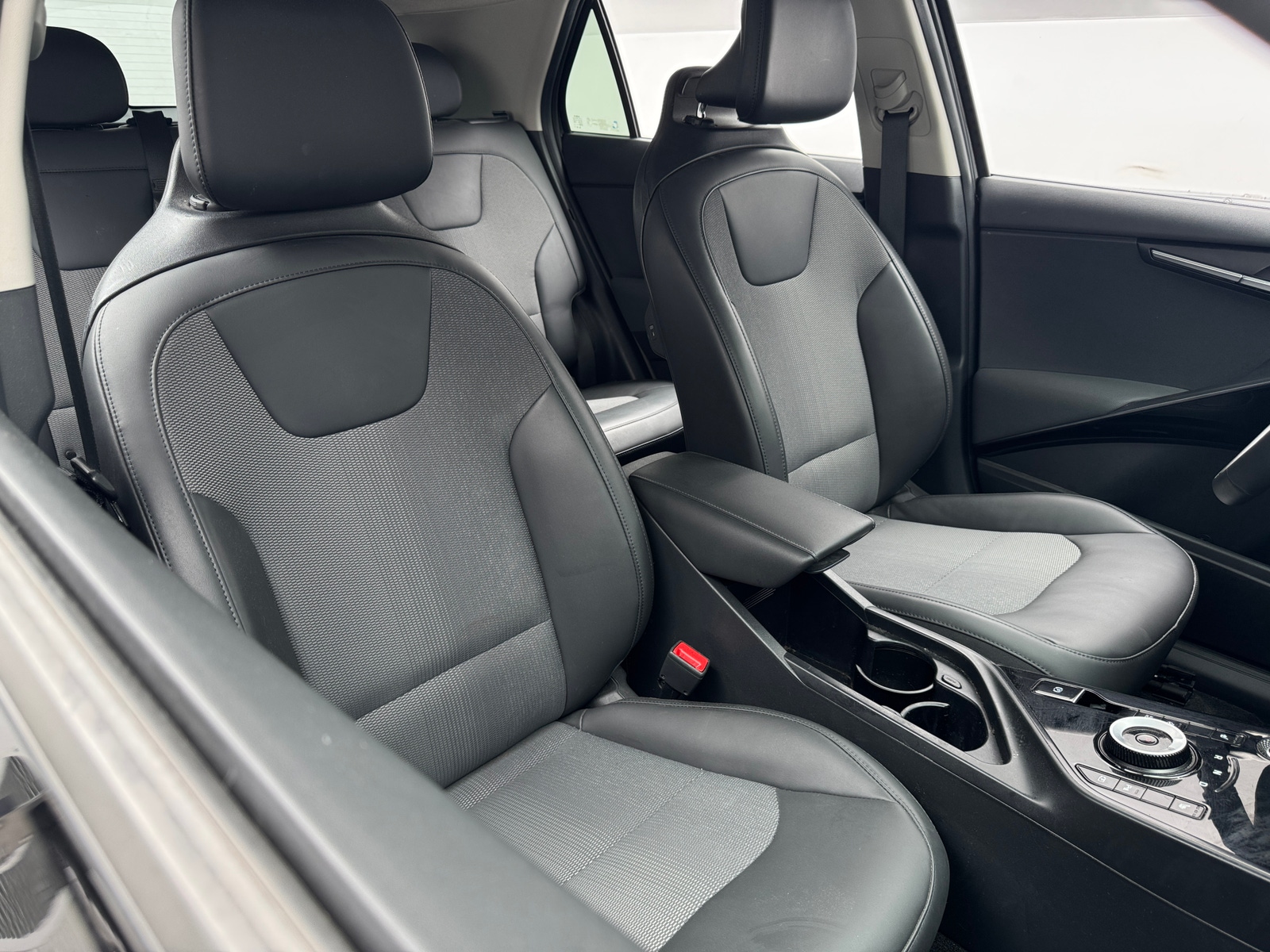 Thumbnail: 2023 Kia Niro - 2