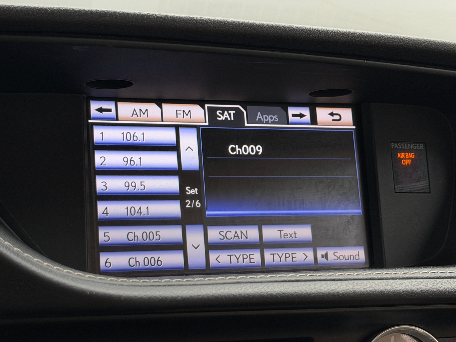Thumbnail: 2014 Lexus ES - 3