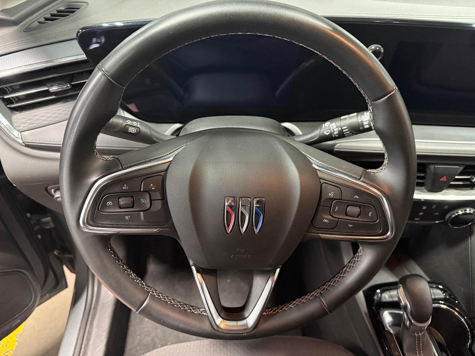 Thumbnail: 2025 Buick Encore GX - 4