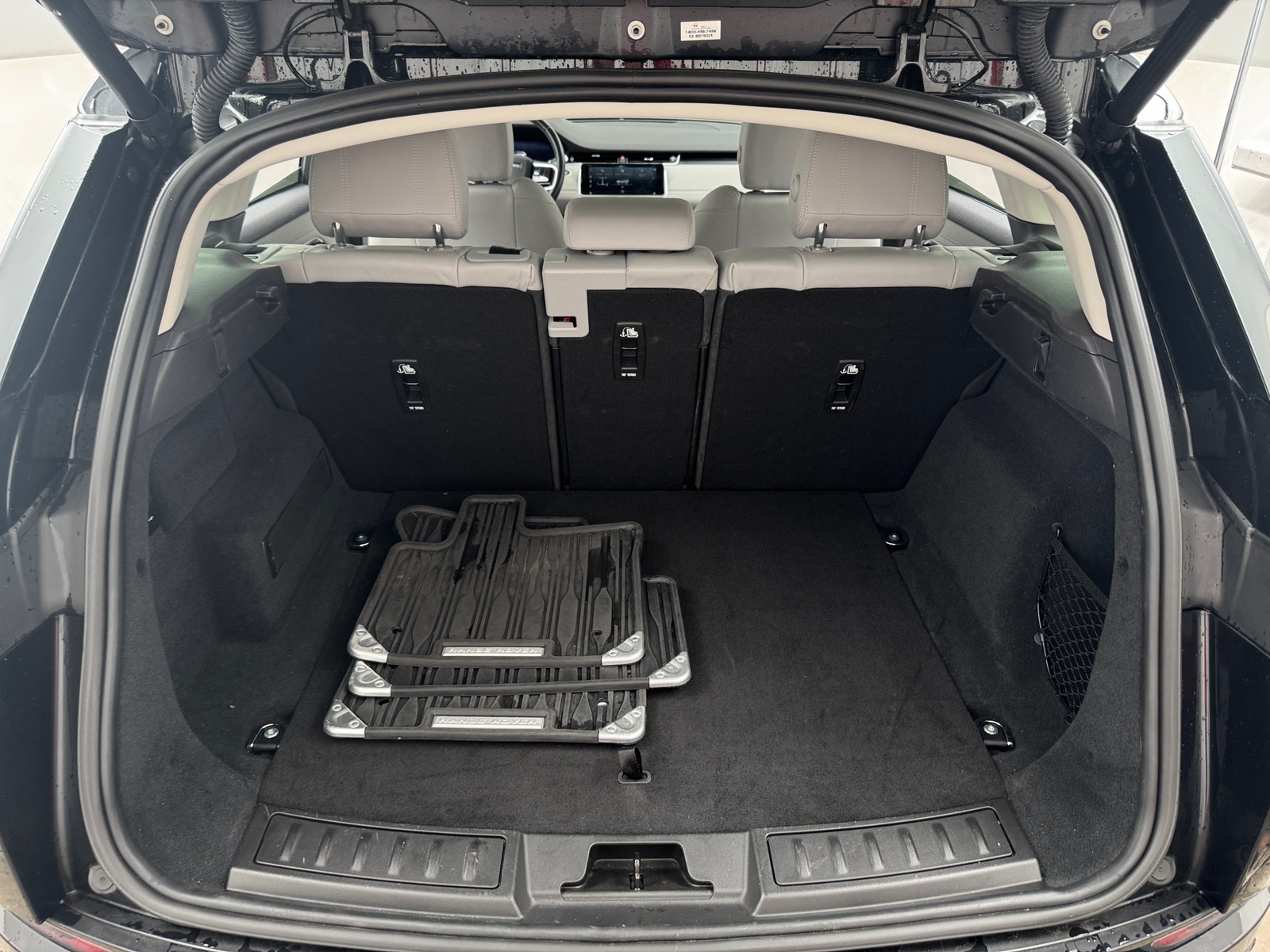 Thumbnail: 2021 Land Rover Range Rover Evoque - 6