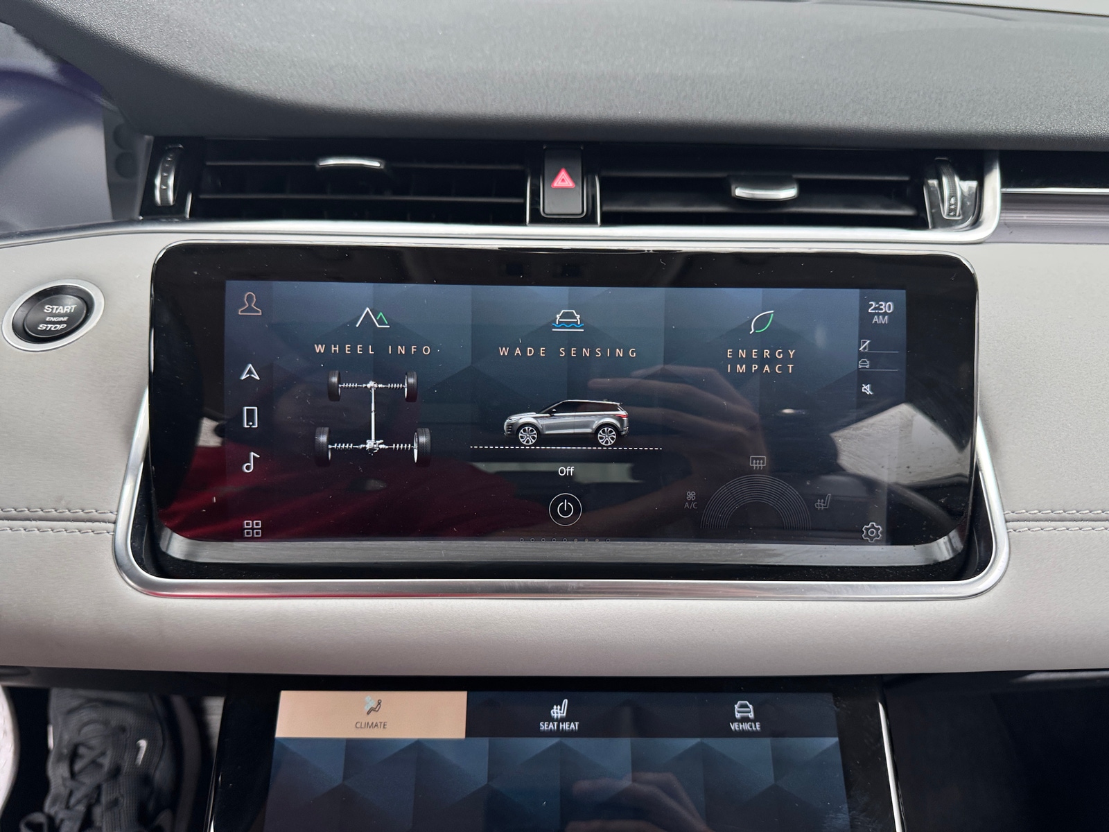 Thumbnail: 2021 Land Rover Range Rover Evoque - 3