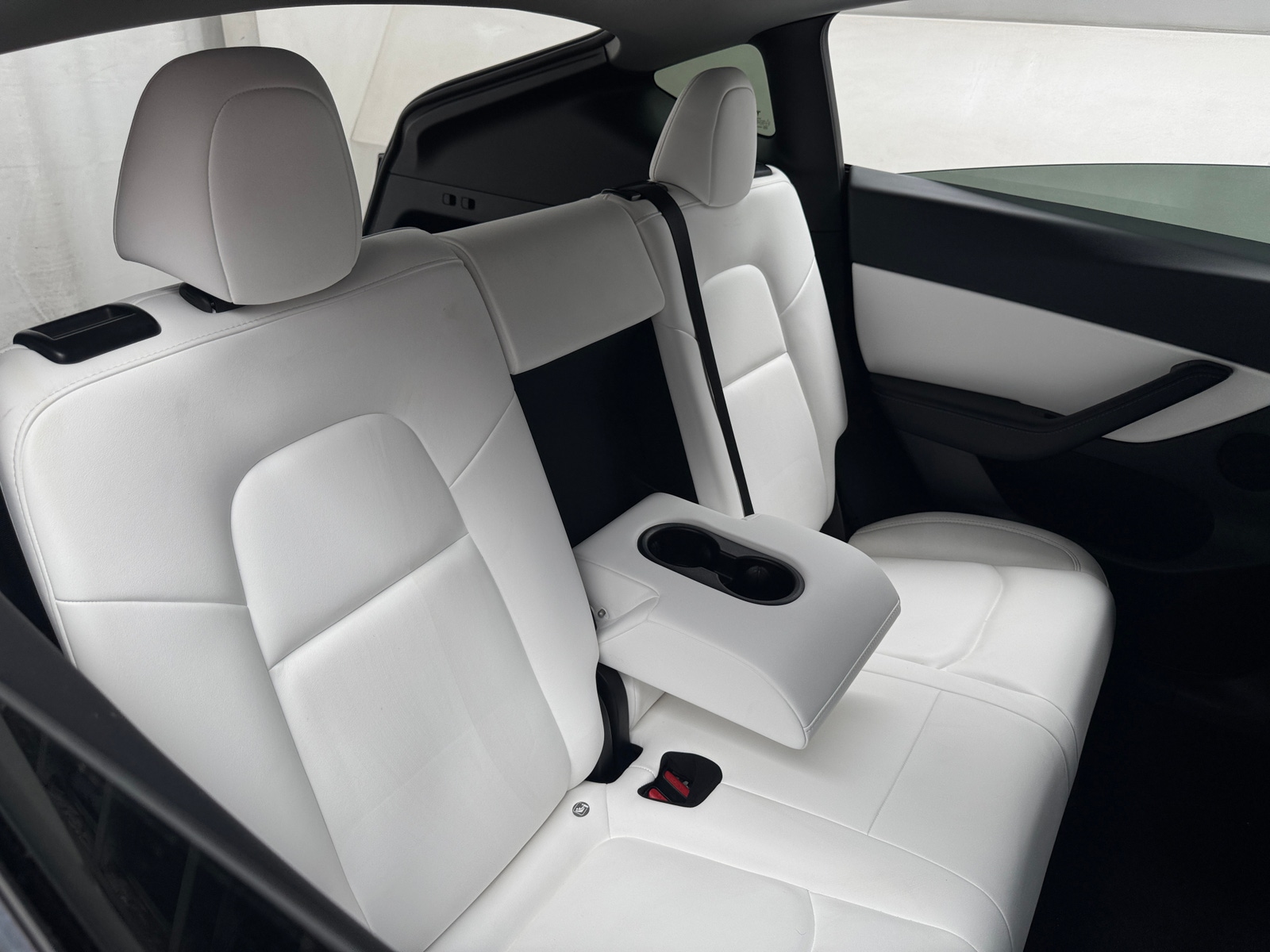 Thumbnail: 2021 Tesla Model Y - 4