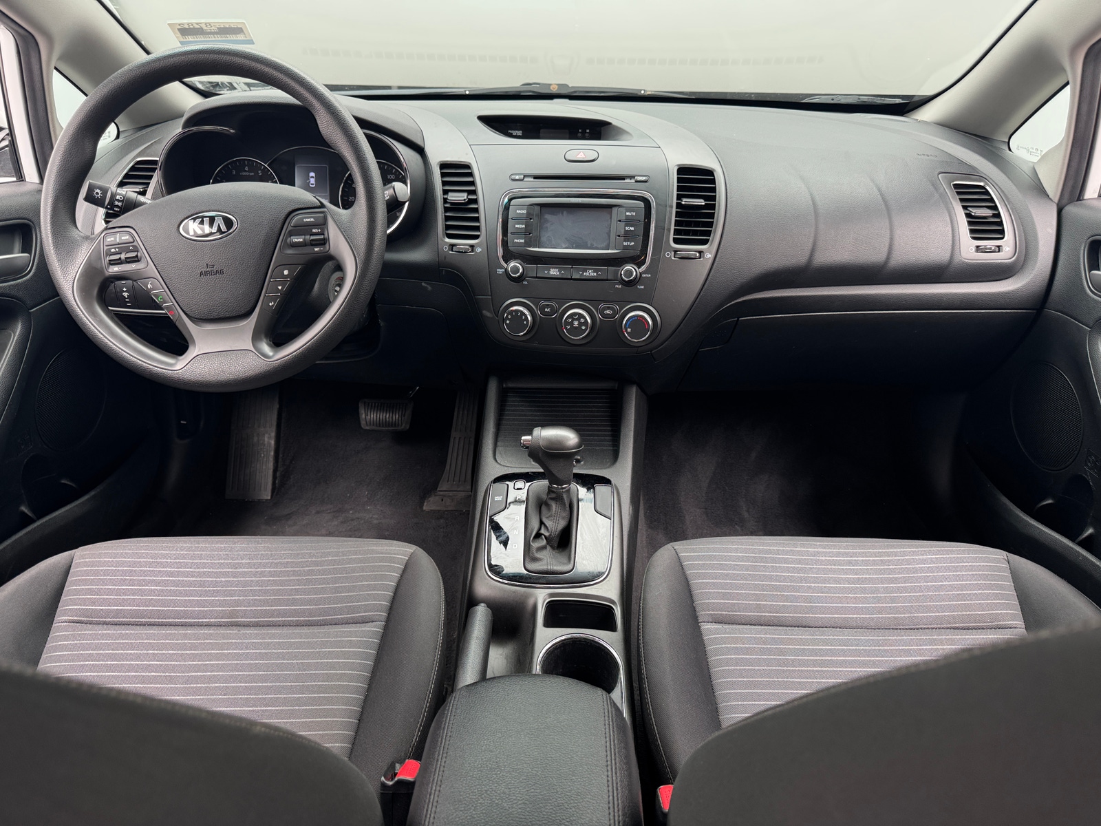 Thumbnail: 2017 Kia Forte - 3