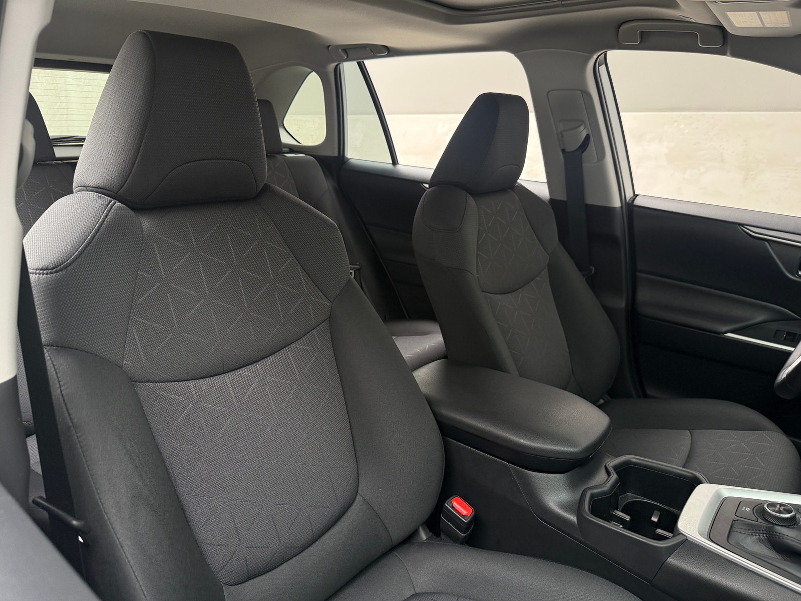 Thumbnail: 2025 Toyota RAV4 - 2