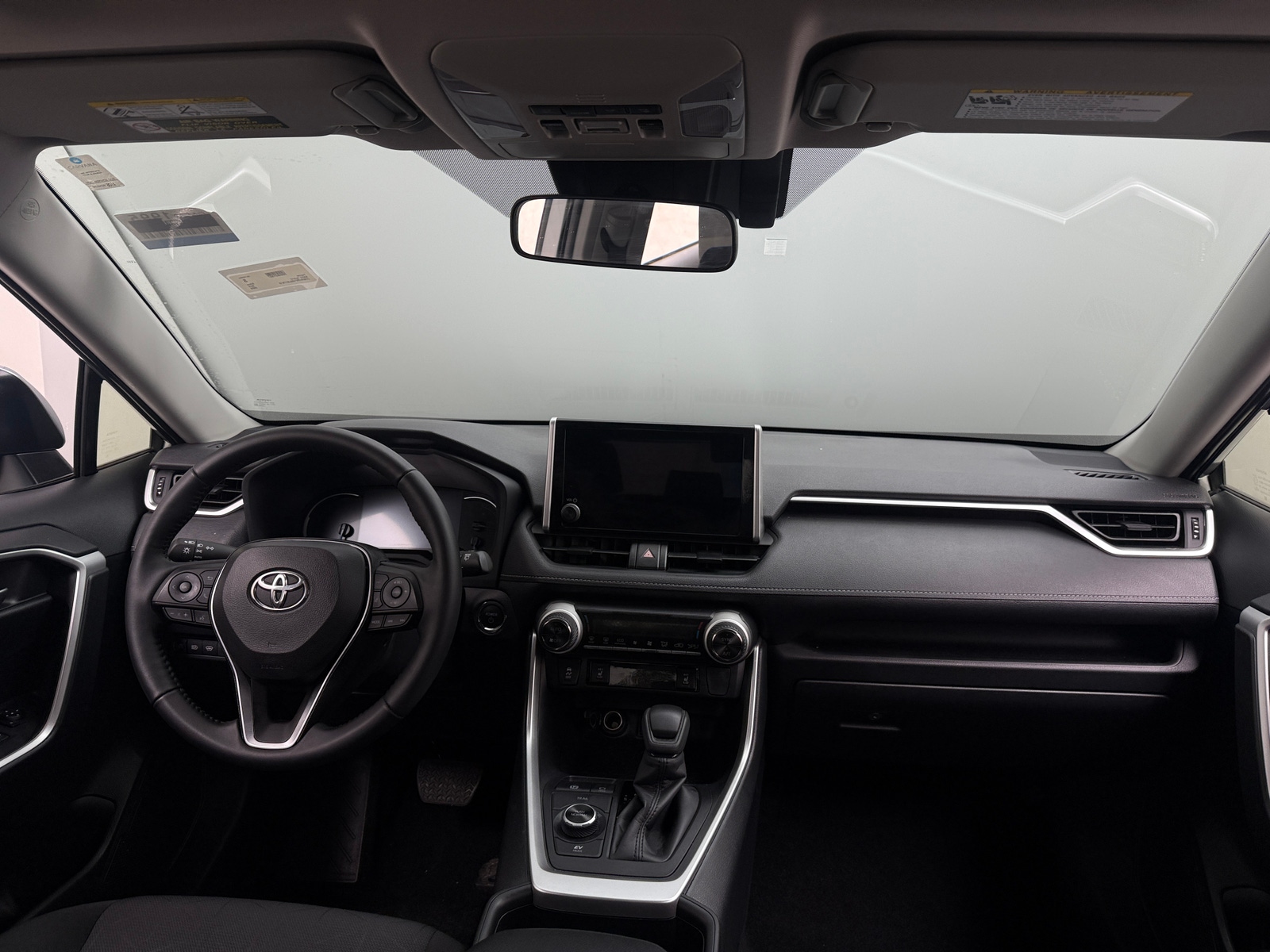 Thumbnail: 2025 Toyota RAV4 - 3