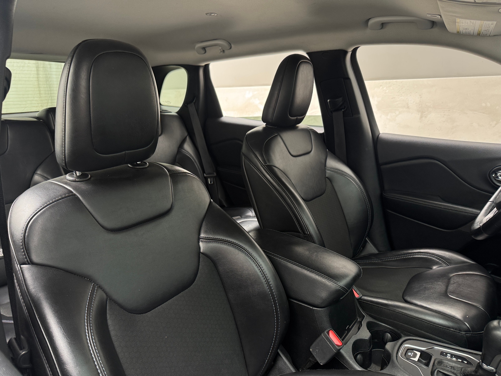 Thumbnail: 2019 Jeep Cherokee - 2