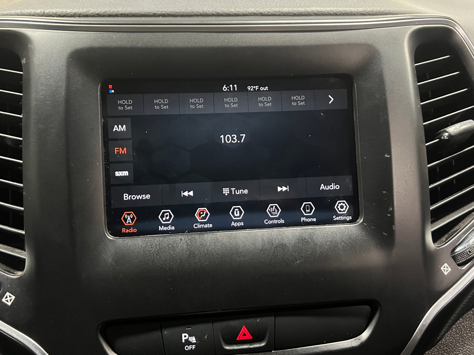 Thumbnail: 2019 Jeep Cherokee - 4