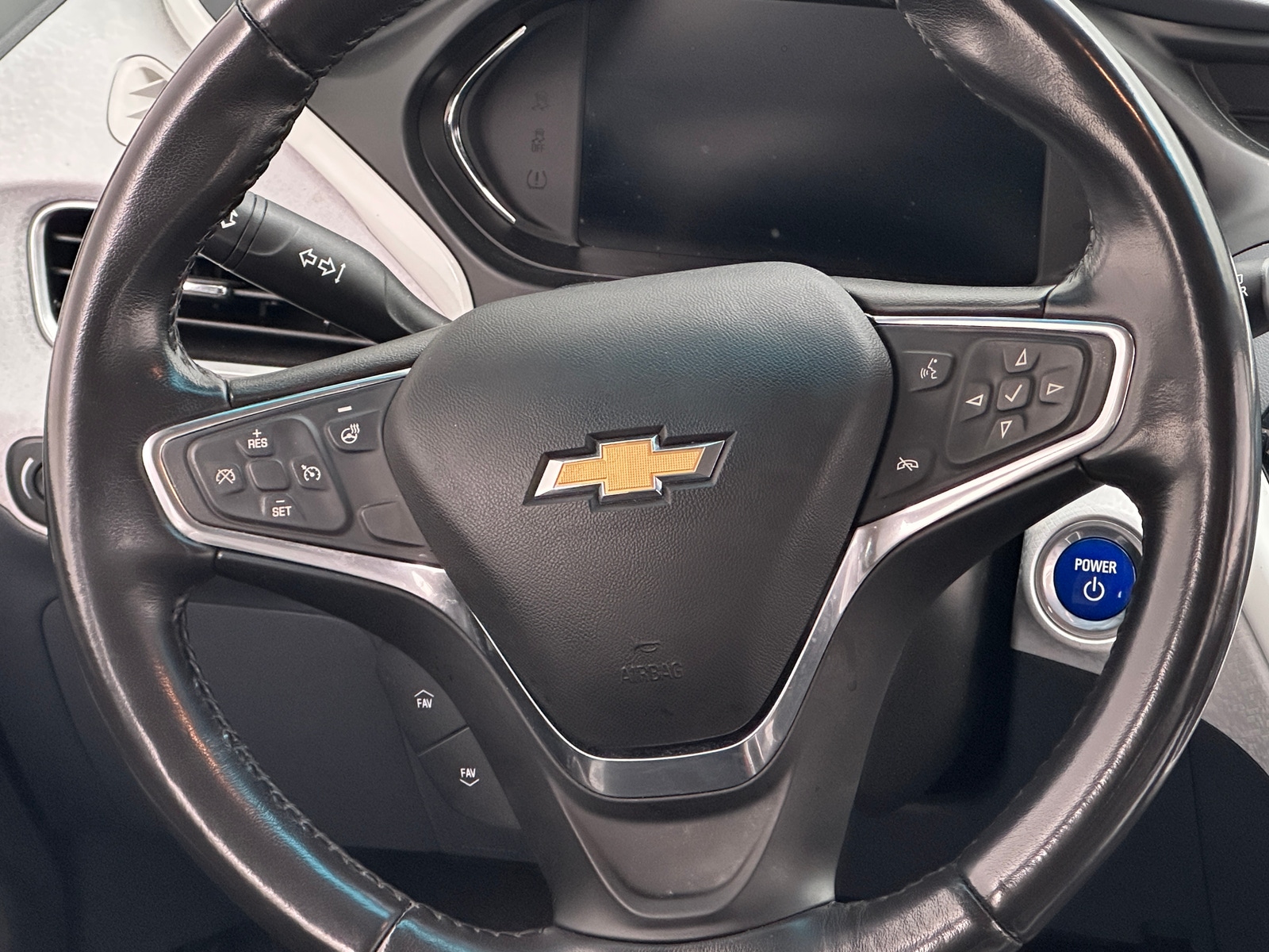 Thumbnail: 2019 Chevrolet Bolt EV - 4