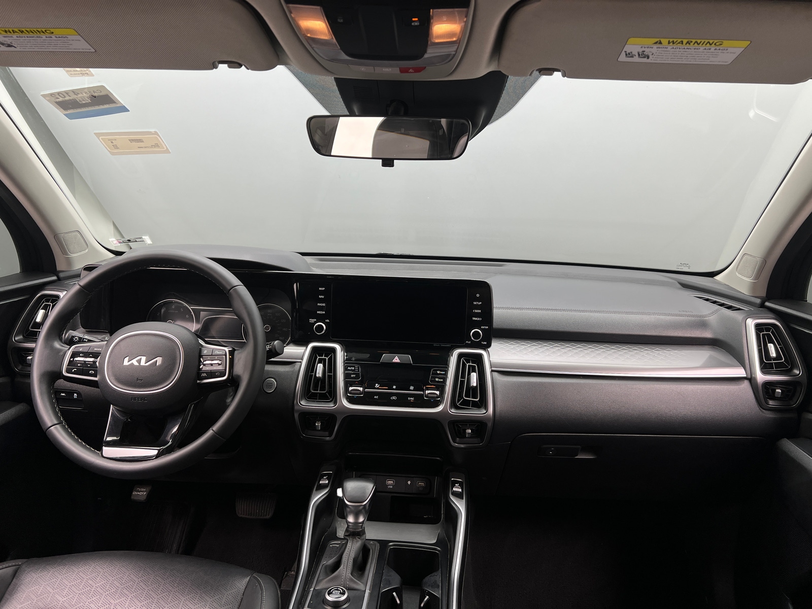 Thumbnail: 2023 Kia Sorento - 2