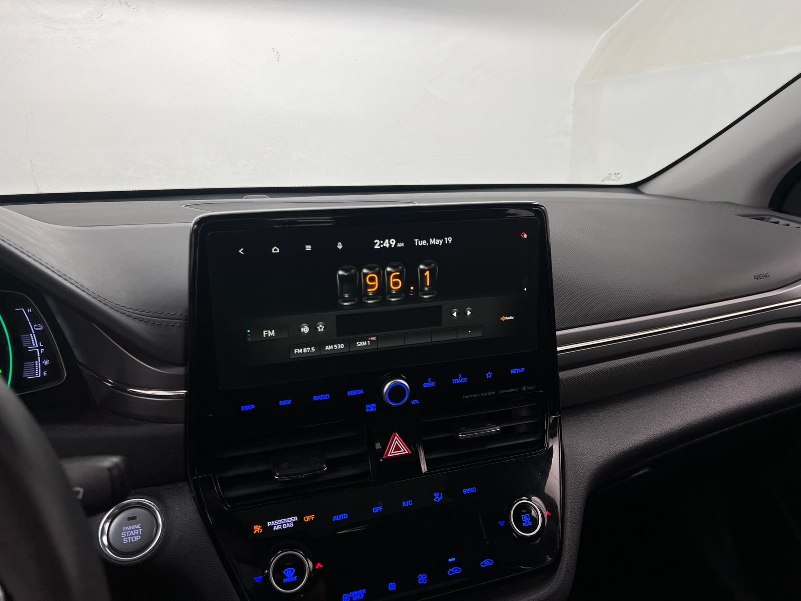 Thumbnail: 2021 Hyundai Ioniq - 3
