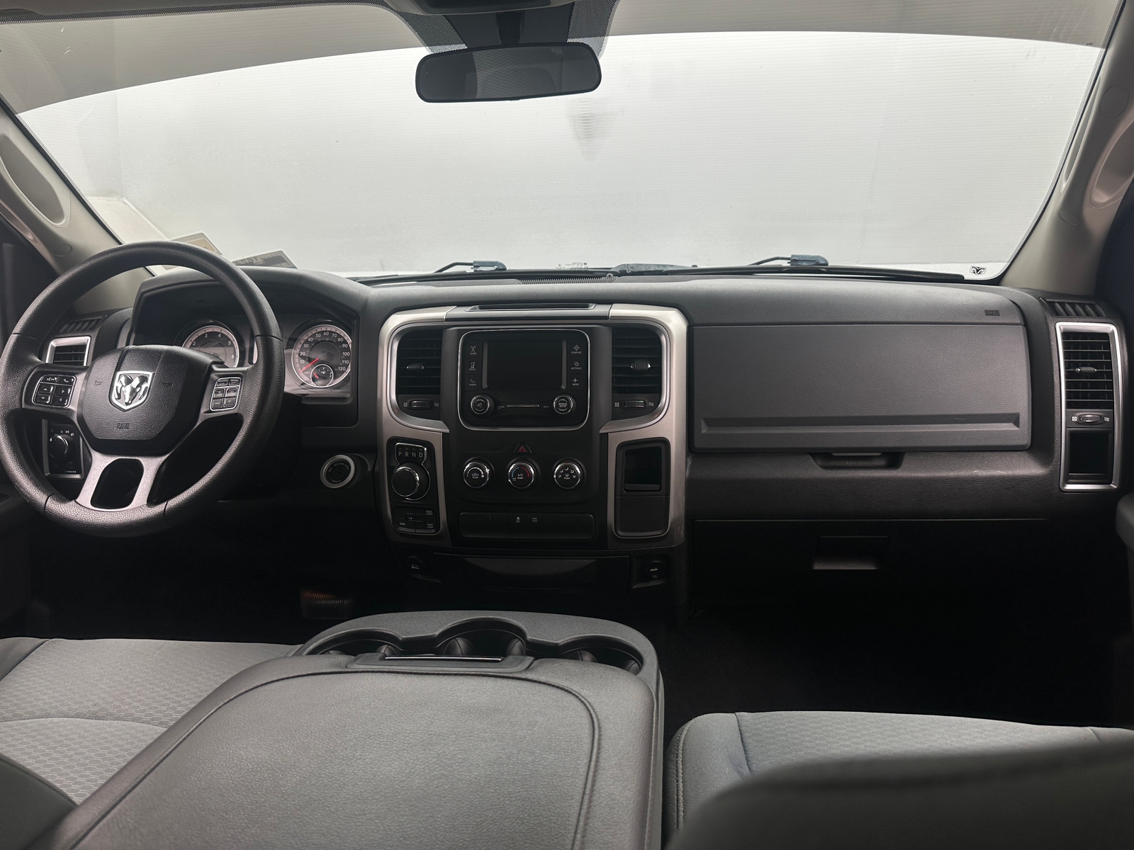 Thumbnail: 2020 RAM 1500 Classic - 3
