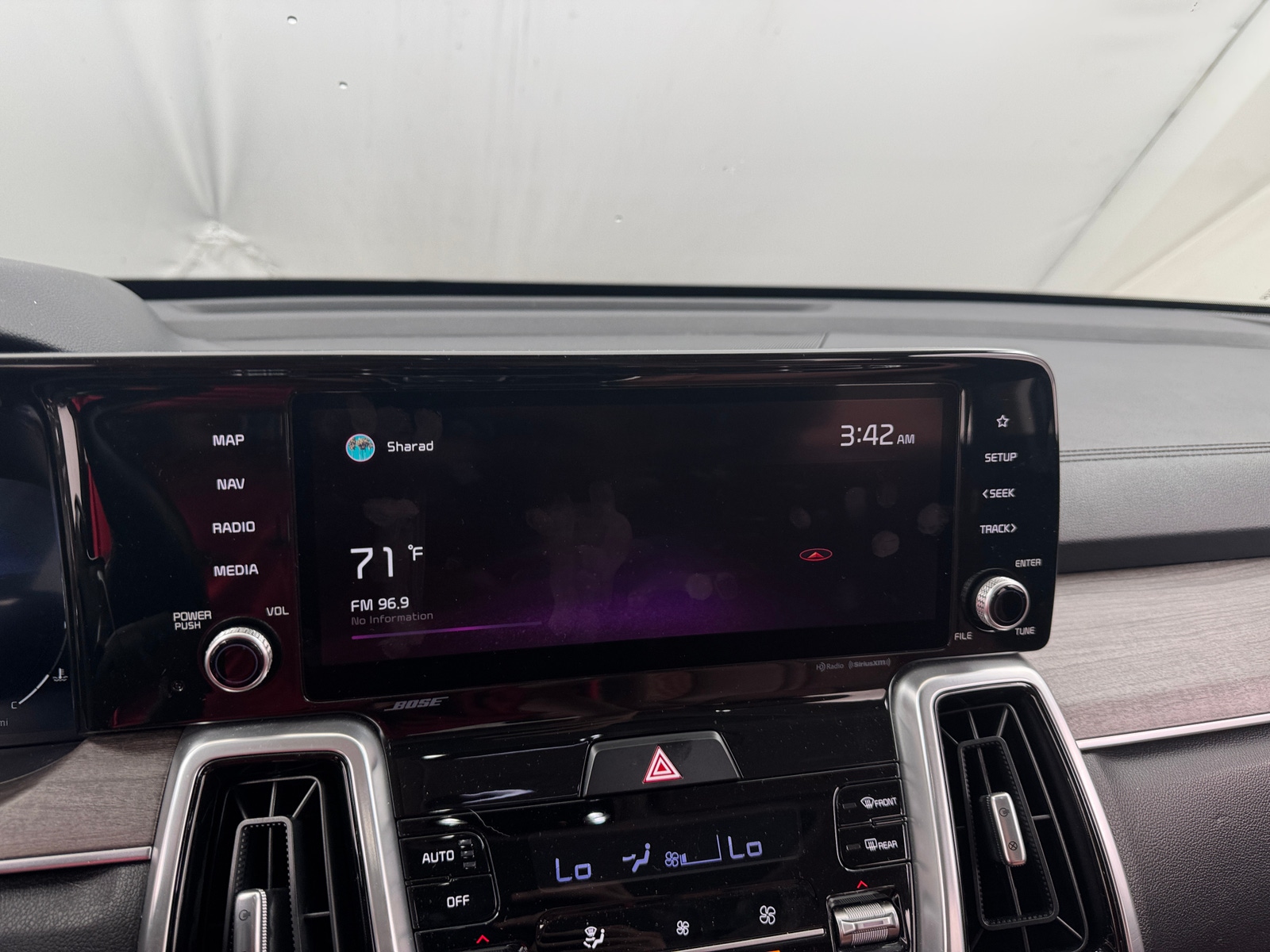 Thumbnail: 2021 Kia Sorento - 3