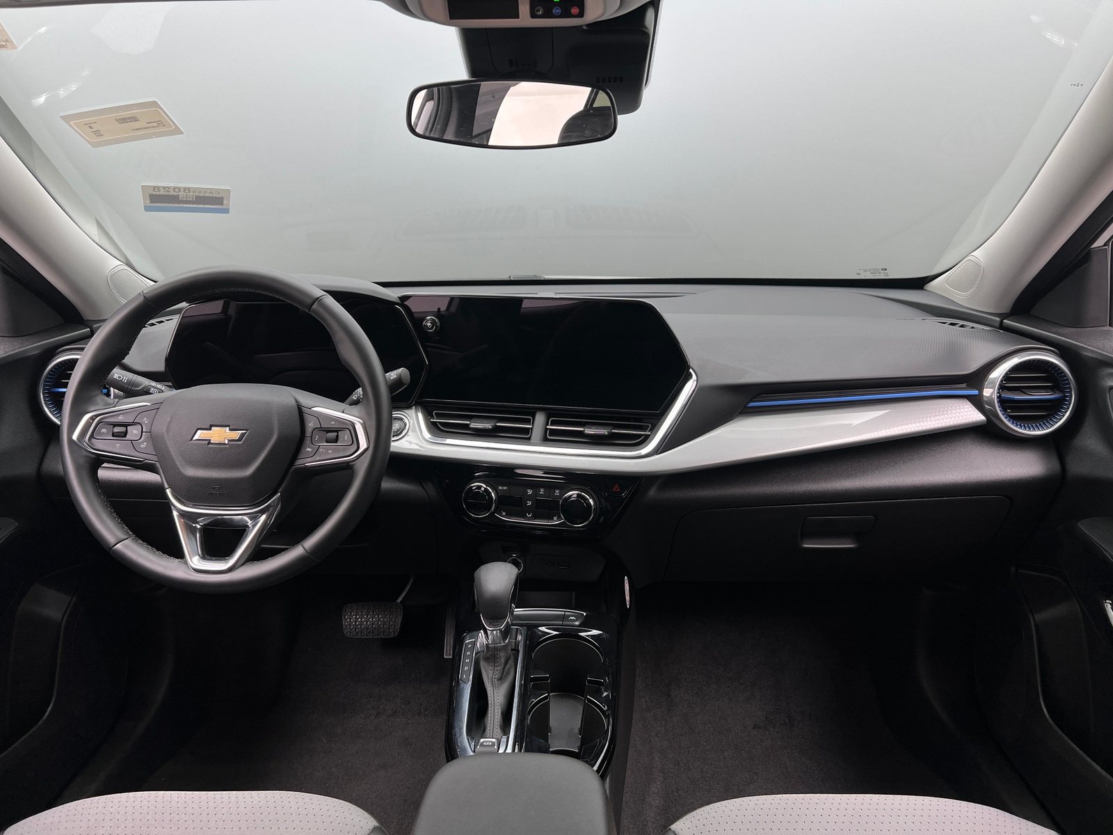 Thumbnail: 2025 Chevrolet Trax - 3