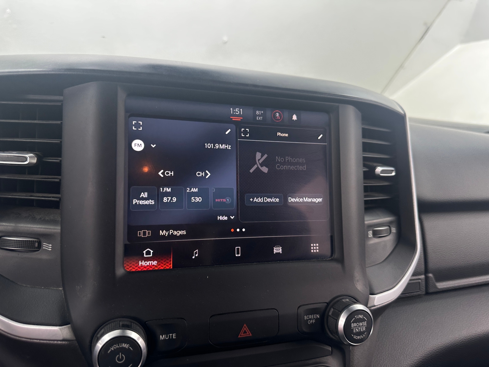 Thumbnail: 2022 RAM 1500 - 4