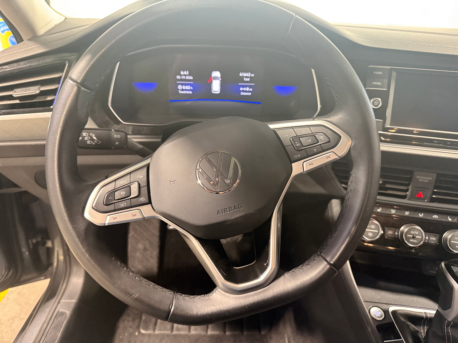 Thumbnail: 2024 Volkswagen Jetta - 4