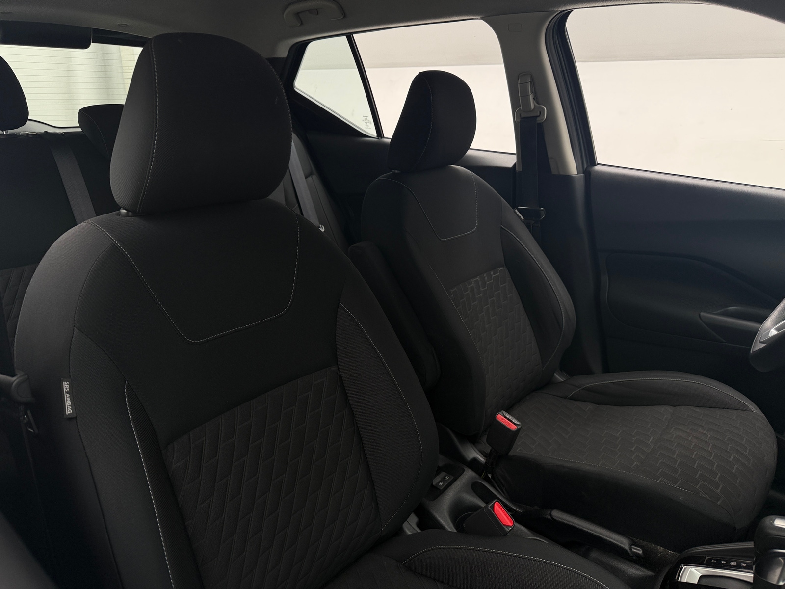 Thumbnail: 2021 Nissan Kicks - 2