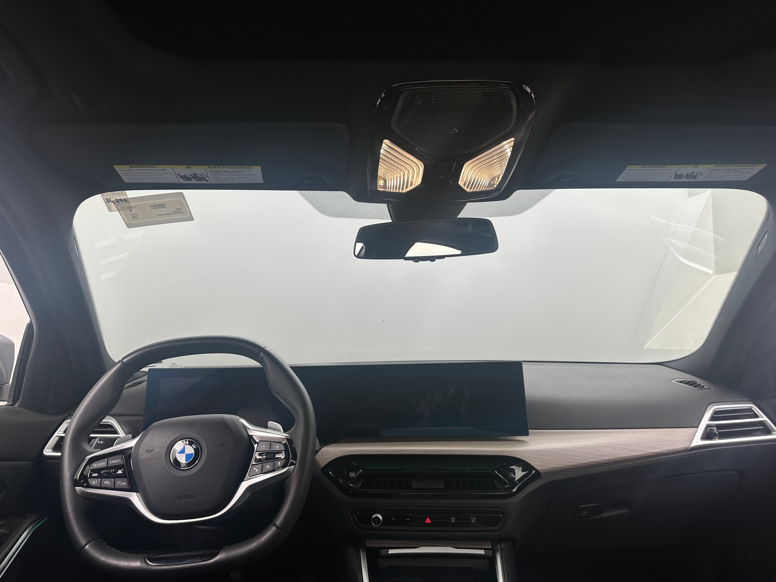 Thumbnail: 2025 BMW 3 Series - 2