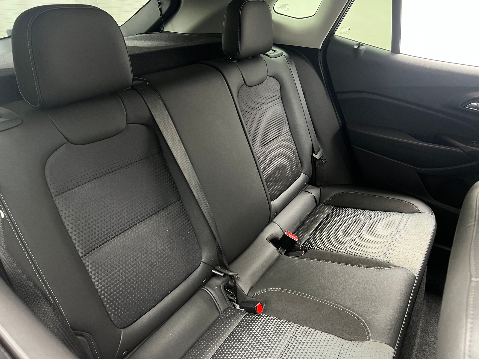 Thumbnail: 2025 Chevrolet Trax - 6