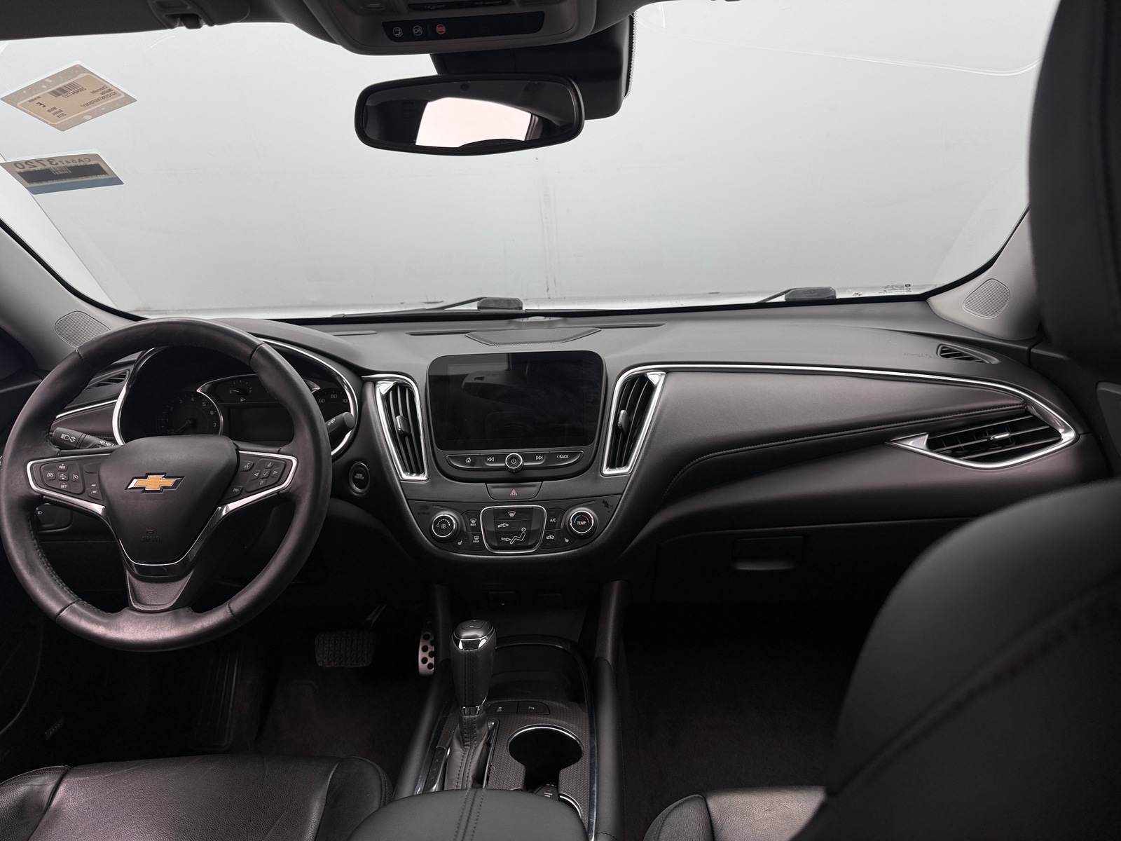 Thumbnail: 2016 Chevrolet Malibu - 3