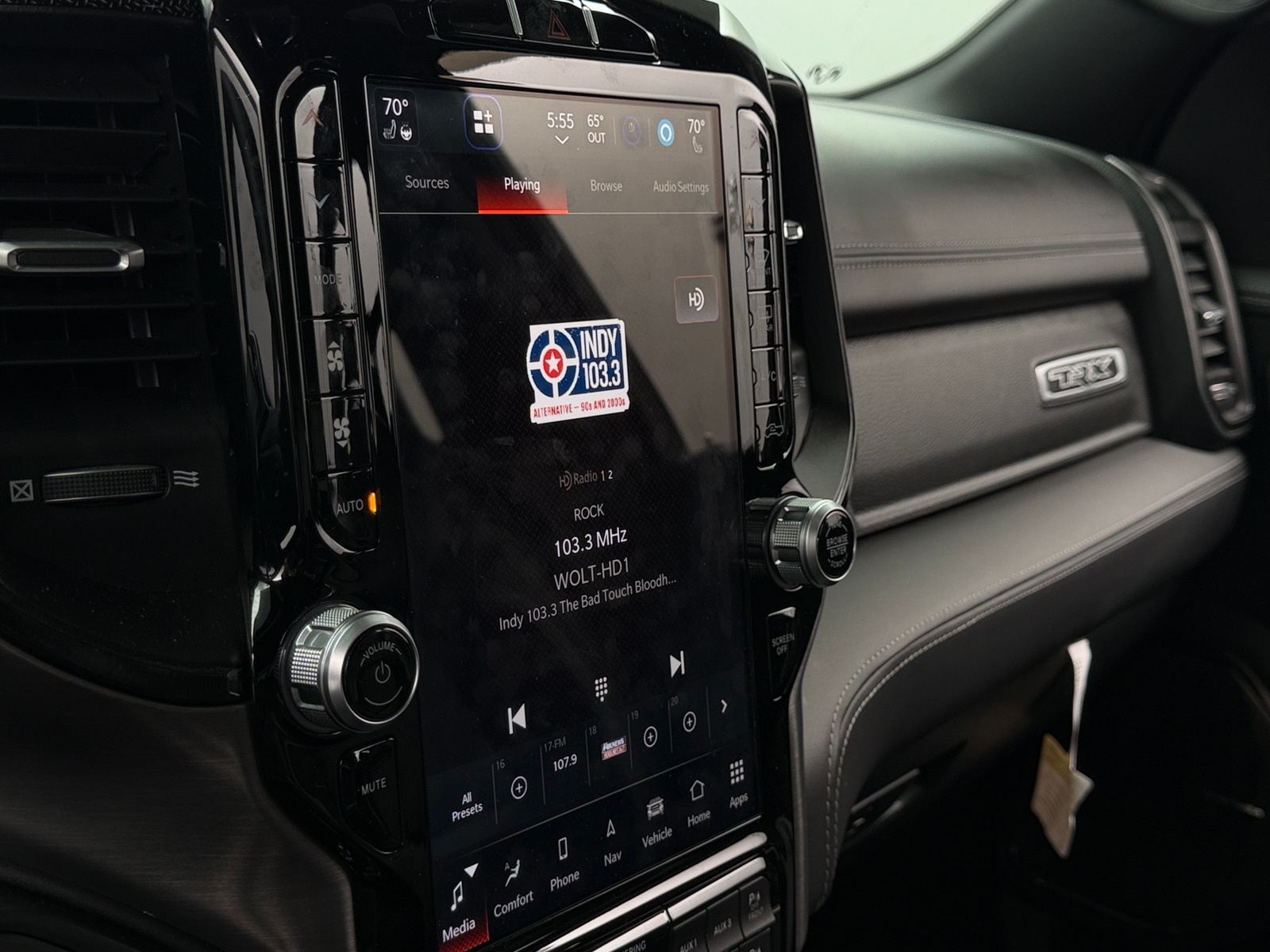 Thumbnail: 2022 RAM 1500 - 3