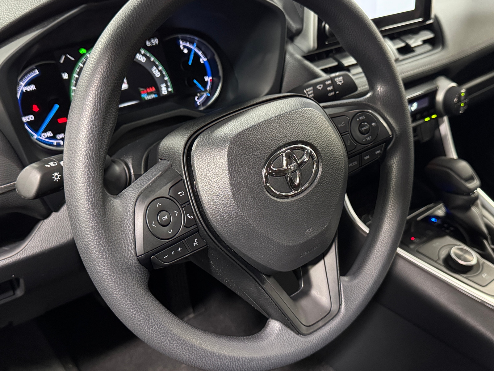 Thumbnail: 2025 Toyota RAV4 - 5