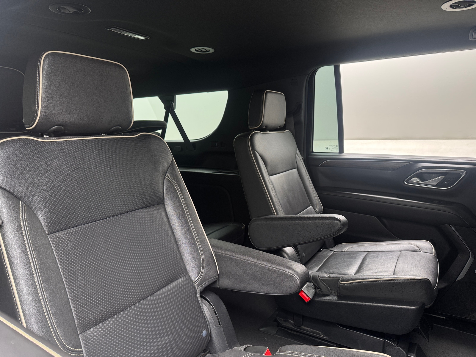 Thumbnail: 2023 Chevrolet Suburban - 5