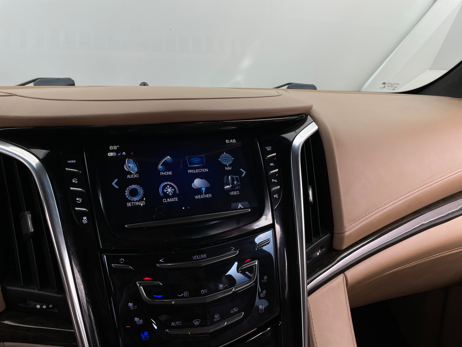 Thumbnail: 2018 Cadillac Escalade - 3