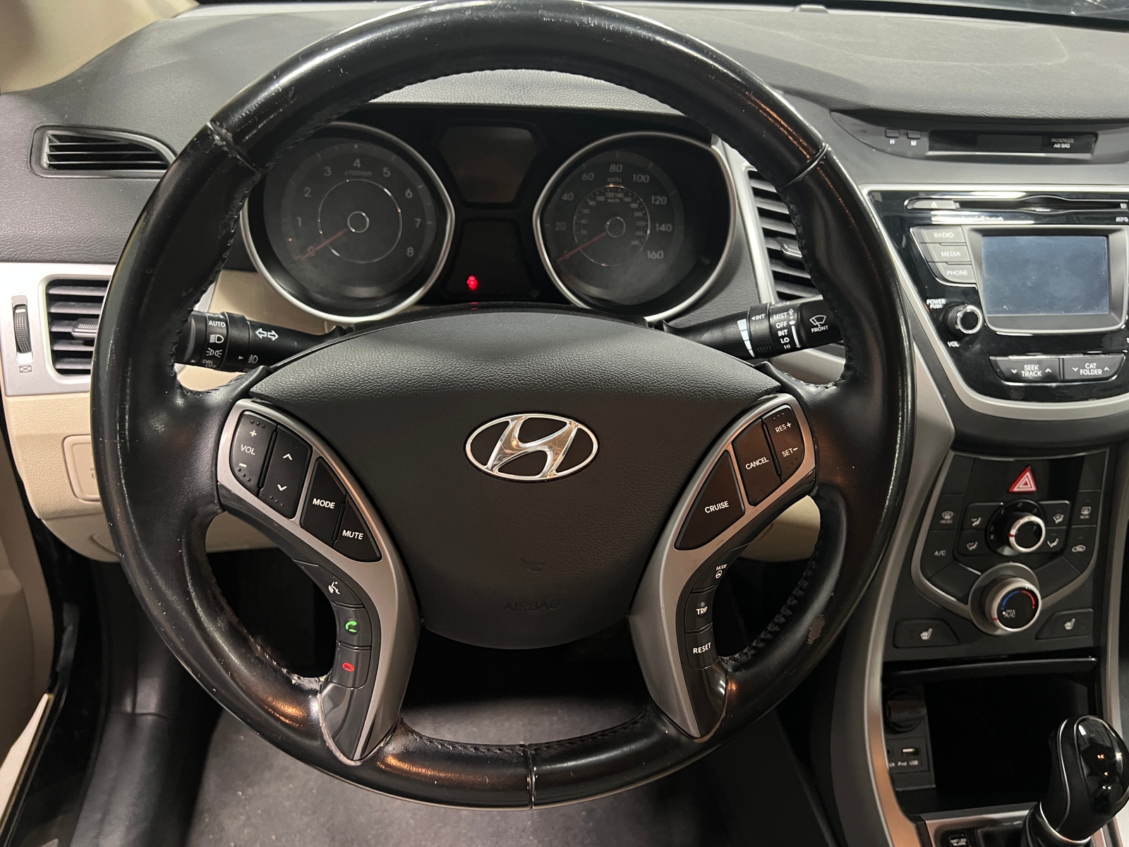 Thumbnail: 2015 Hyundai Elantra - 4