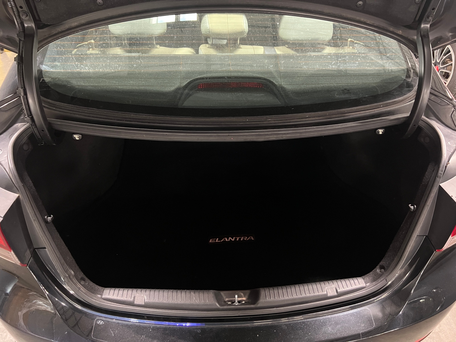 Thumbnail: 2015 Hyundai Elantra - 6