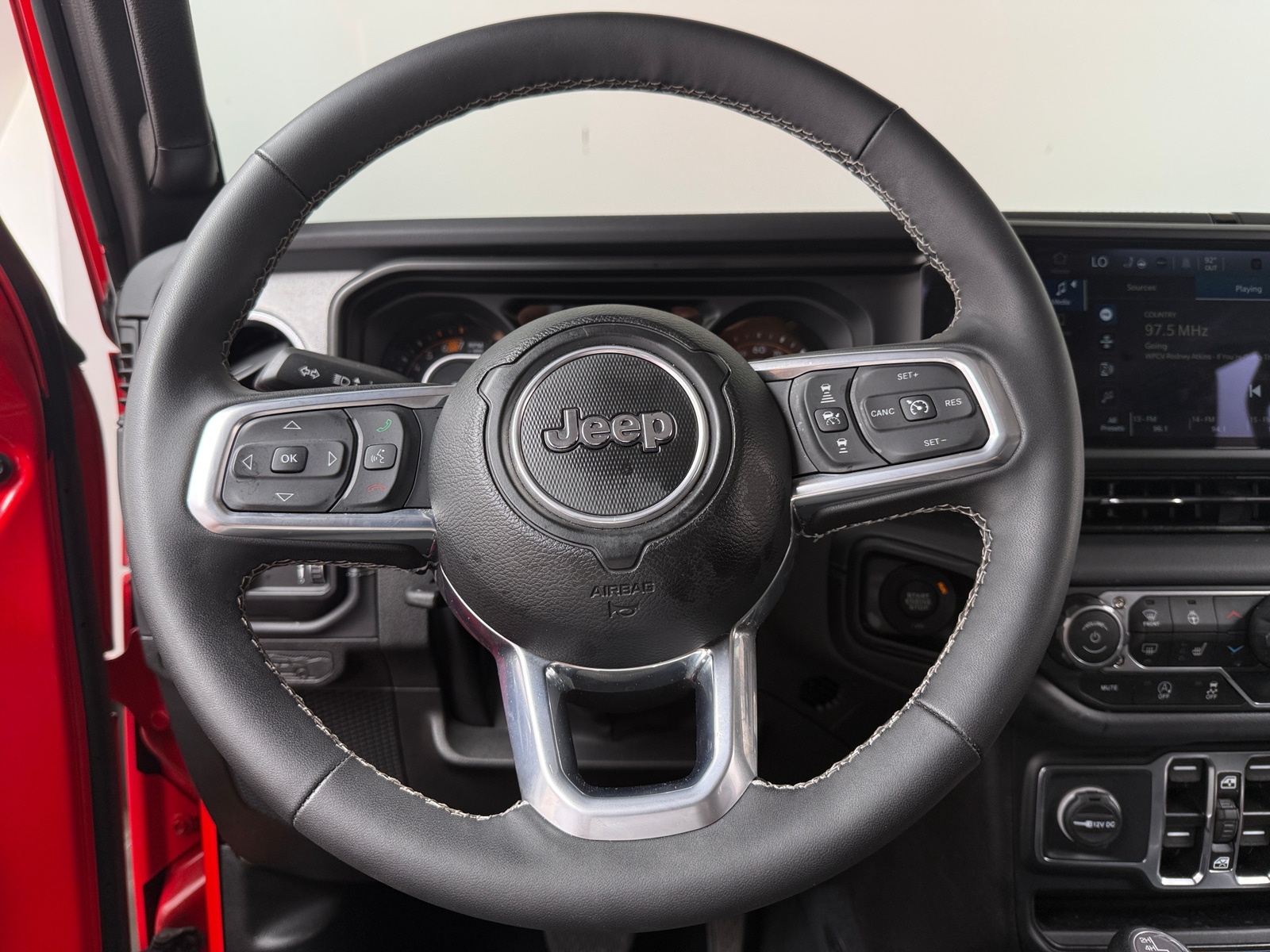 Thumbnail: 2025 Jeep Wrangler - 5